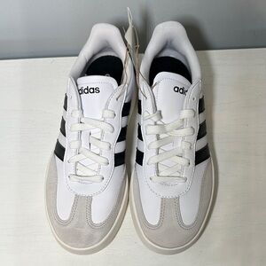 Adidas Classic White and Black Barreda Sneakers size 7.5 NEW